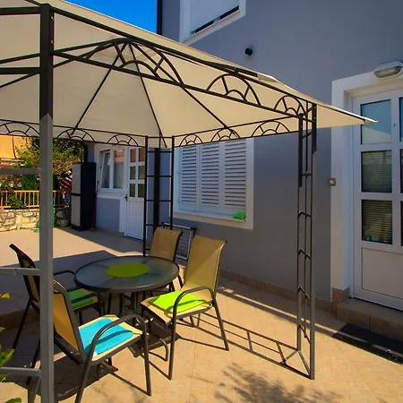 Apartman Jela 1284 Umag